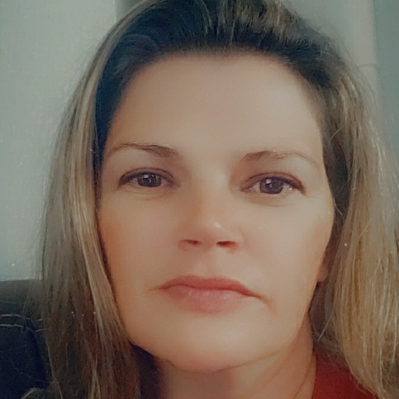 Meet your Posher, Christine - Picture 1 of 1